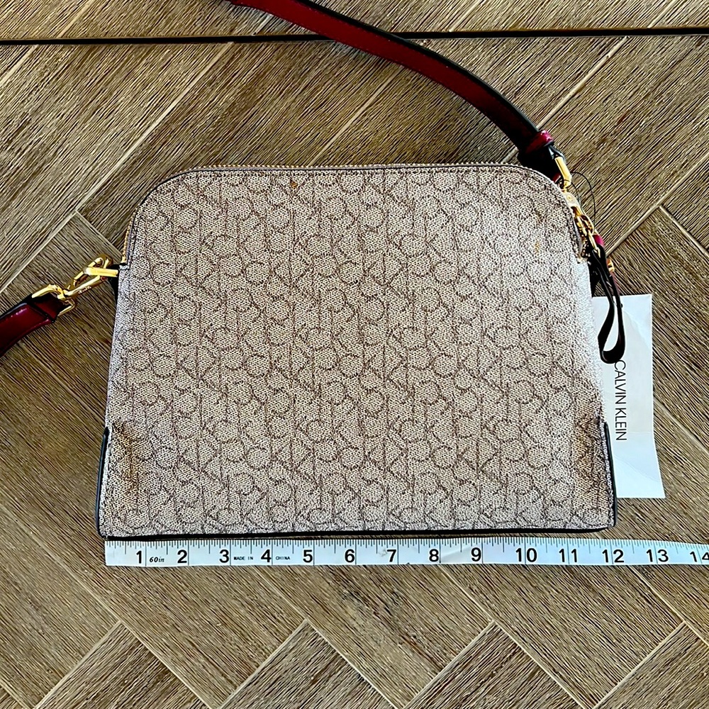 Calvin Klein Purse/Dust Bag NWT - Picture 7 of 14